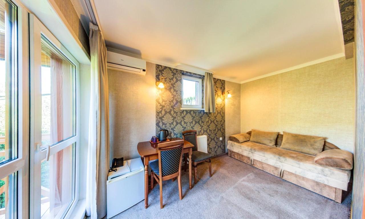 Karpatska Villa 米库利钦 外观 照片
