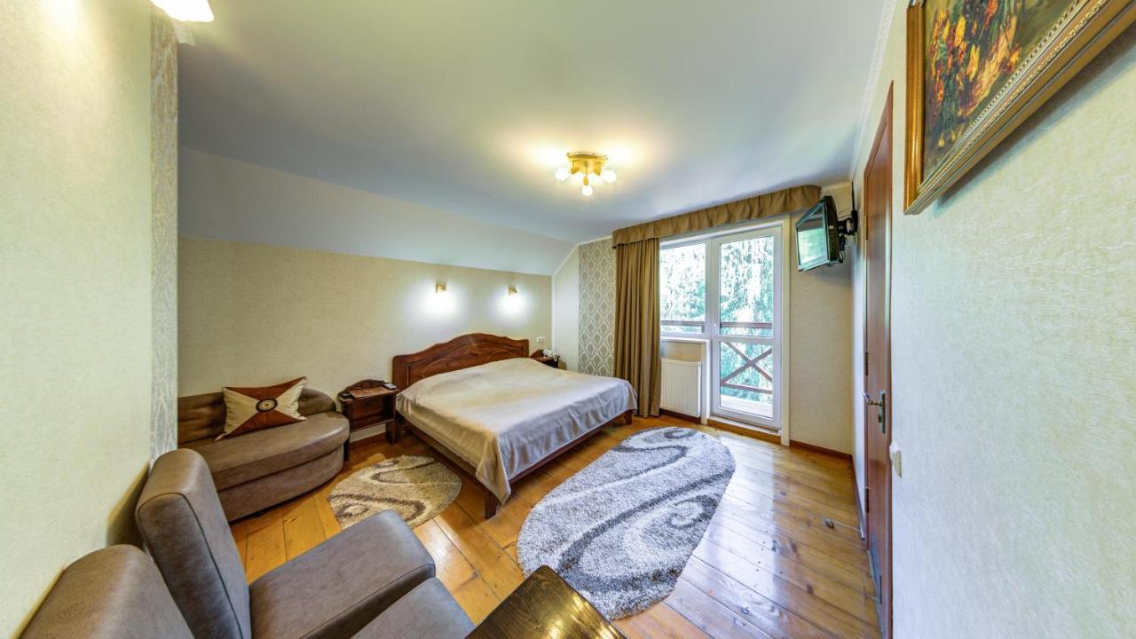 Karpatska Villa 米库利钦 外观 照片