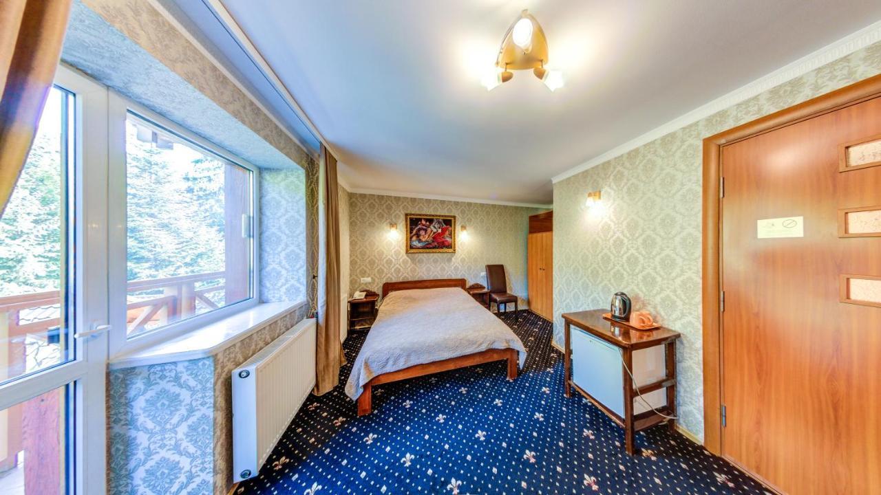 Karpatska Villa 米库利钦 外观 照片