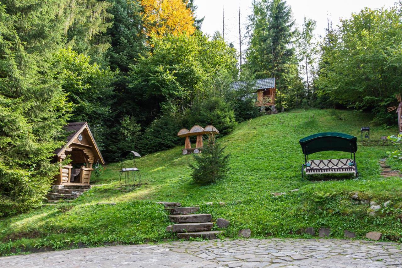 Karpatska Villa 米库利钦 外观 照片